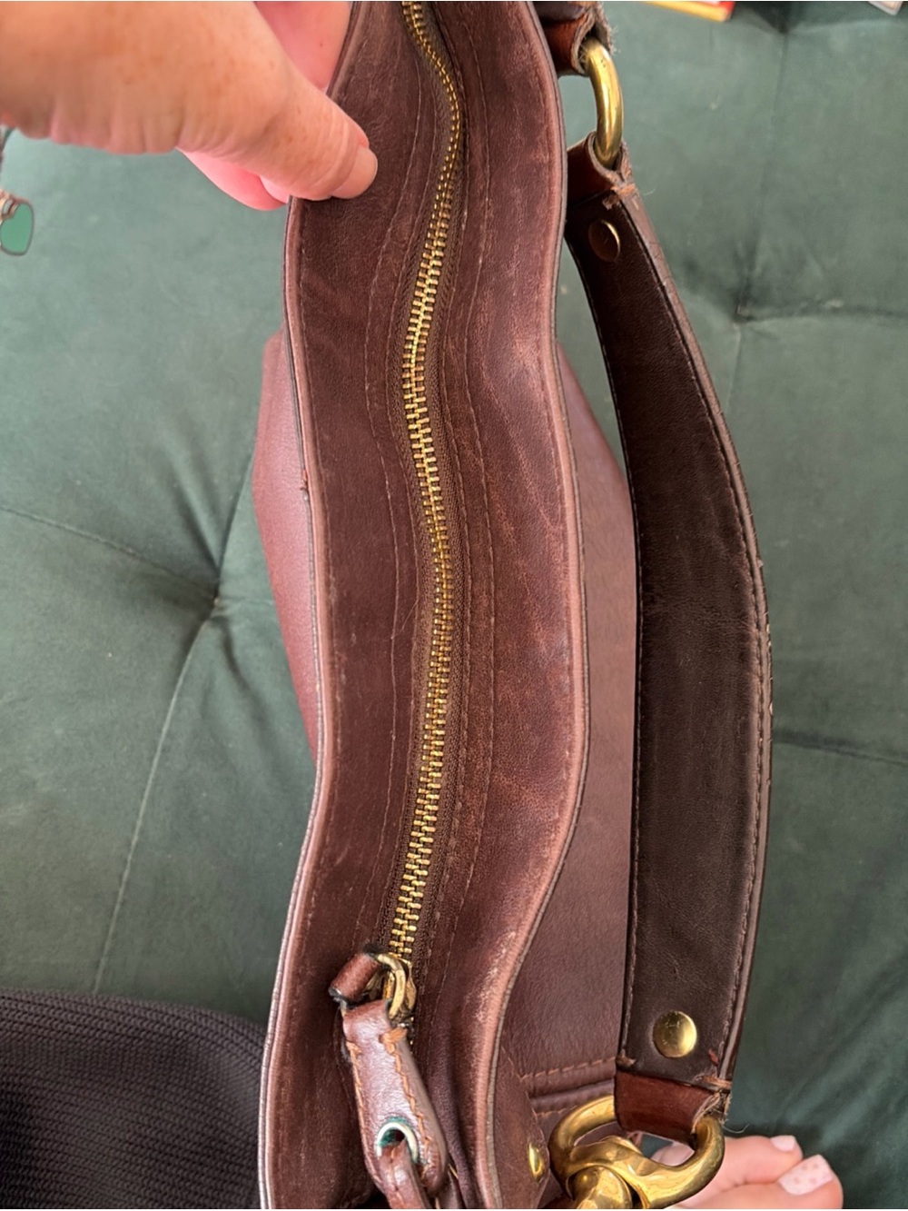 Coach Vintage Zoe Brown Leather Shoulder Bag Brass Hardware - Picture 14 of 16